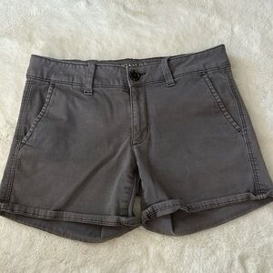 American eagle mid rise shorts
